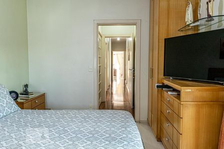 Apartamento à venda com 250m², 4 quartos e 4 vagasSuíte 3