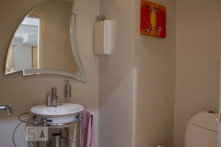 Apartamento à venda com 250m², 4 quartos e 4 vagasLavabo