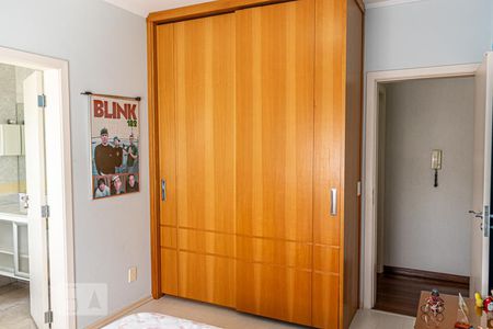 Apartamento à venda com 250m², 4 quartos e 4 vagasSuíte 2