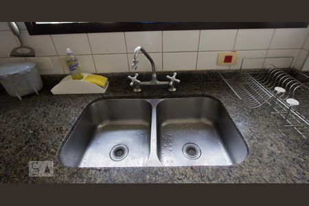 Apartamento à venda com 230m², 5 quartos e 4 vagasCozinha