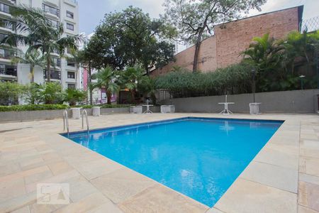 Apartamento à venda com 230m², 5 quartos e 4 vagasÁrea comum - Piscina