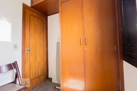 Apartamento à venda com 230m², 5 quartos e 4 vagasQuarto de Serviço