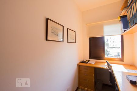 Apartamento à venda com 230m², 5 quartos e 4 vagasQuarto/Escritório