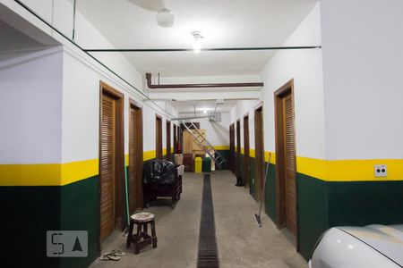 Apartamento à venda com 230m², 5 quartos e 4 vagasÁrea comum - Depósito