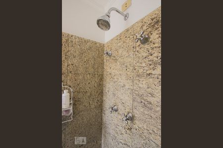 Apartamento à venda com 230m², 5 quartos e 4 vagasBanheiro - Suíte 1