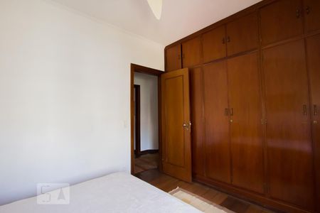 Apartamento à venda com 230m², 5 quartos e 4 vagasSuíte 2