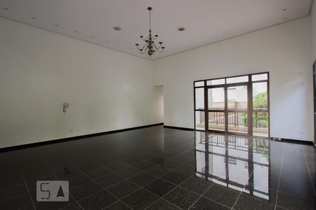 Apartamento à venda com 230m², 5 quartos e 4 vagasÁrea comum - Salão de Festas
