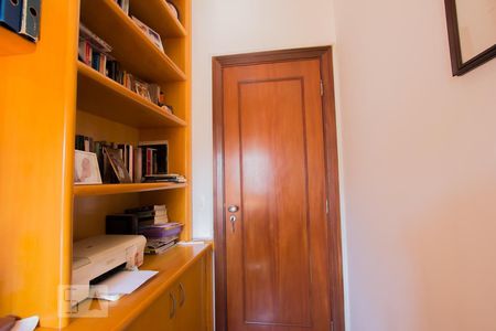 Apartamento à venda com 230m², 5 quartos e 4 vagasQuarto/Escritório