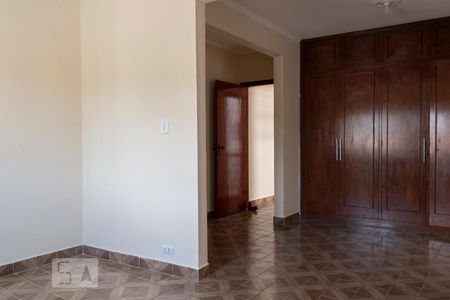 Casa de condomínio para alugar com 300m², 3 quartos e 3 vagas Casa de condomínio para alugar com 300m², 3 quartos e 3 vagasSuíte 1