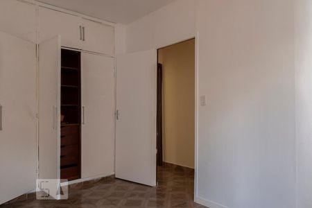 Quarto  de casa de condomínio para alugar com 3 quartos, 300m² em Planalto Paulista, São Paulo