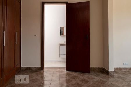 Casa de condomínio para alugar com 300m², 3 quartos e 3 vagas Casa de condomínio para alugar com 300m², 3 quartos e 3 vagasSauíte 1