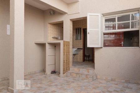 Casa de condomínio para alugar com 300m², 3 quartos e 3 vagas Casa de condomínio para alugar com 300m², 3 quartos e 3 vagasQuintal