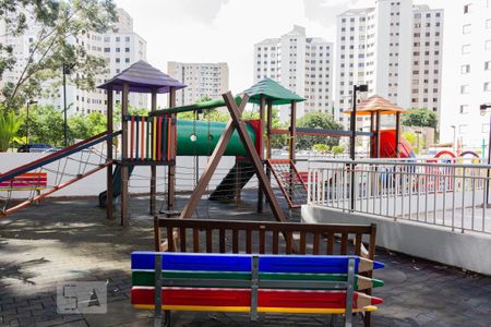 Apartamento à venda com 52m², 2 quartos e 1 vaga Apartamento à venda com 52m², 2 quartos e 1 vagaÁrea Comum - Playground