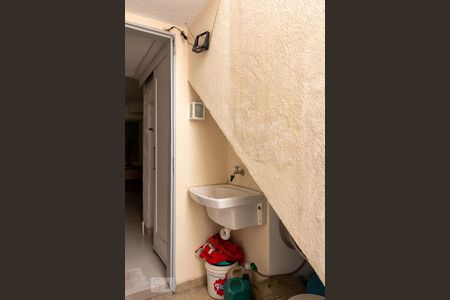 Casa à venda com 150m², 5 quartos e sem vagaÁrea de serviço