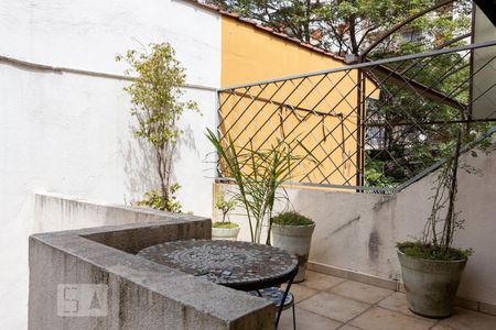 Casa à venda com 150m², 5 quartos e sem vagaÁrea externa