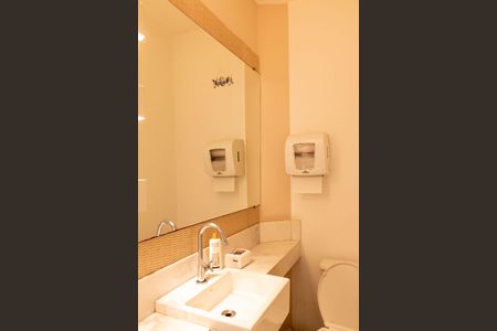 Casa à venda com 150m², 5 quartos e sem vagaLavabo