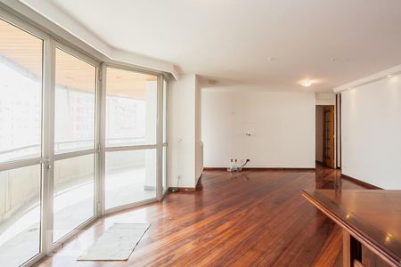 Sala de apartamento para alugar com 4 quartos, 160m² em Jardim Ampliação, São Paulo