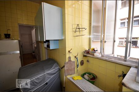 Apartamento à venda com 109m², 3 quartos e 1 vagaÁrea de Serviço