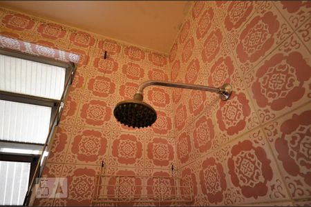 Apartamento à venda com 109m², 3 quartos e 1 vagaChuveiro