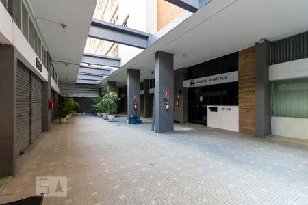 Apartamento à venda com 64m², 2 quartos e sem vaga Apartamento à venda com 64m², 2 quartos e sem vagaGalerias da Entrada do Prédio