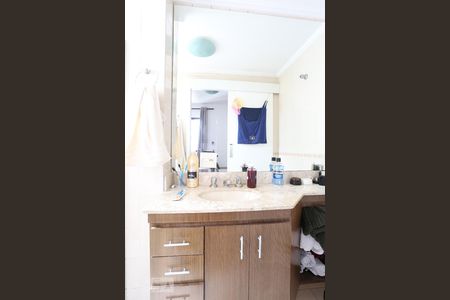 Apartamento à venda com 76m², 3 quartos e 2 vagasBanheiro da Suíte