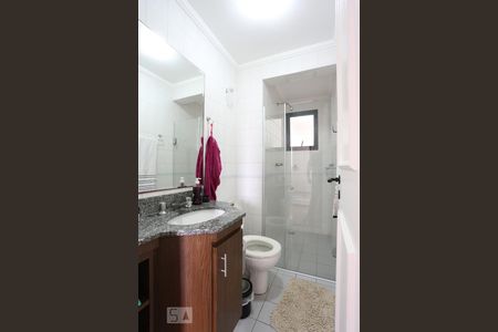 Apartamento à venda com 76m², 3 quartos e 2 vagasBanheiro