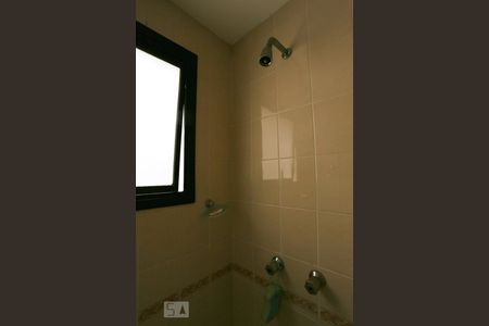 Apartamento à venda com 76m², 3 quartos e 2 vagasBanheiro da Suíte - Chuveiro