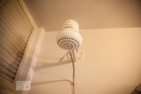 Chuveiro de kitnet/studio para alugar com 1 quarto, 38m² em Consolação, São Paulo