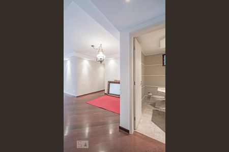 Apartamento à venda com 156m², 3 quartos e 2 vagas Apartamento à venda com 156m², 3 quartos e 2 vagasHall de Entrada