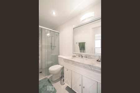 Apartamento à venda com 156m², 3 quartos e 2 vagas Apartamento à venda com 156m², 3 quartos e 2 vagasBanheiro