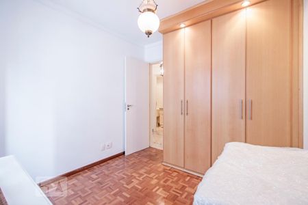 Apartamento à venda com 156m², 3 quartos e 2 vagas Apartamento à venda com 156m², 3 quartos e 2 vagasQuarto 1