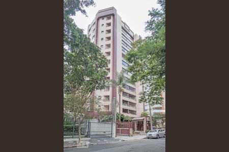 Apartamento à venda com 156m², 3 quartos e 2 vagas Apartamento à venda com 156m², 3 quartos e 2 vagasFachada
