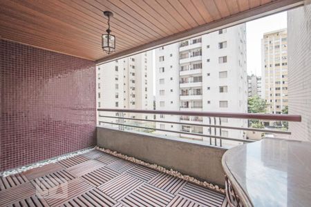 Apartamento à venda com 156m², 3 quartos e 2 vagas Apartamento à venda com 156m², 3 quartos e 2 vagasVaranda