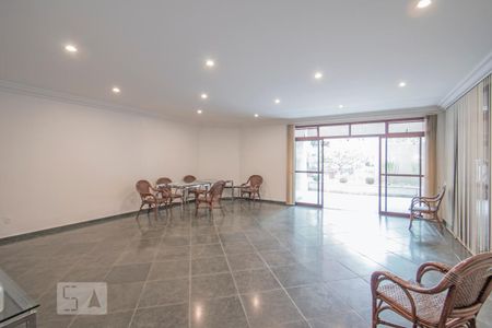 Apartamento à venda com 156m², 3 quartos e 2 vagas Apartamento à venda com 156m², 3 quartos e 2 vagasSalão de Festas