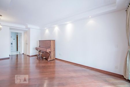 Apartamento à venda com 156m², 3 quartos e 2 vagas Apartamento à venda com 156m², 3 quartos e 2 vagasSala