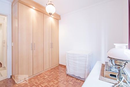 Apartamento à venda com 156m², 3 quartos e 2 vagas Apartamento à venda com 156m², 3 quartos e 2 vagasQuarto 1