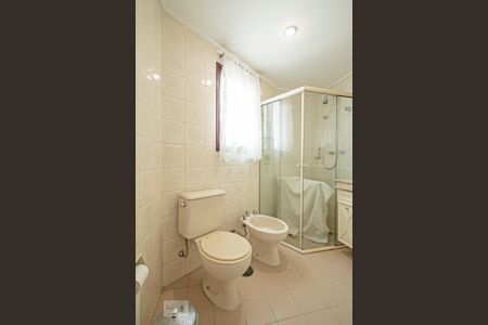 Apartamento à venda com 156m², 3 quartos e 2 vagas Apartamento à venda com 156m², 3 quartos e 2 vagasBanheiro da Suite