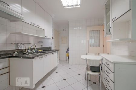 Apartamento à venda com 156m², 3 quartos e 2 vagas Apartamento à venda com 156m², 3 quartos e 2 vagasCozinha