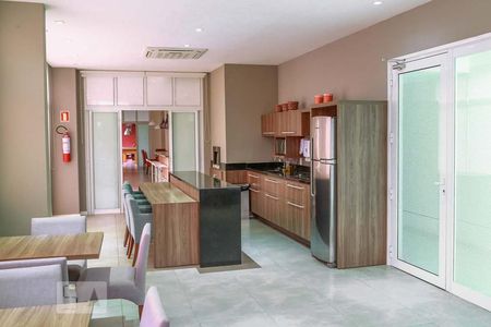 Apartamento à venda com 64m², 3 quartos e 1 vaga Apartamento à venda com 64m², 3 quartos e 1 vagaÁrea comum - Salão de festas