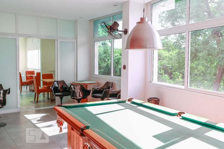 Apartamento à venda com 64m², 3 quartos e 1 vaga Apartamento à venda com 64m², 3 quartos e 1 vagaSala de Jogos