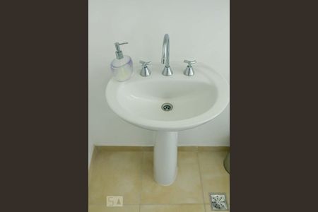 Apartamento à venda com 64m², 3 quartos e 1 vaga Apartamento à venda com 64m², 3 quartos e 1 vagaBanheiro da Suíte