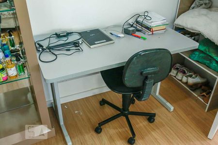 Apartamento à venda com 64m², 3 quartos e 1 vaga Apartamento à venda com 64m², 3 quartos e 1 vagaSuíte