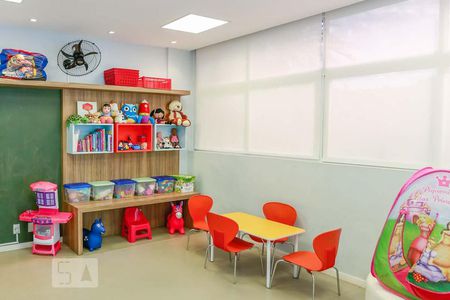 Apartamento à venda com 64m², 3 quartos e 1 vaga Apartamento à venda com 64m², 3 quartos e 1 vagaBrinquedoteca