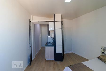 Quarto de kitnet/studio para alugar com 1 quarto, 35m² em Centro, Campinas