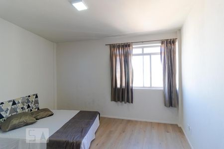 Quarto de kitnet/studio para alugar com 1 quarto, 35m² em Centro, Campinas