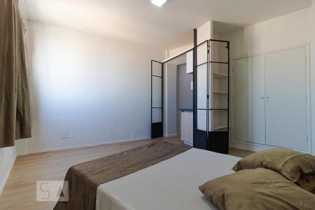 Quarto de kitnet/studio para alugar com 1 quarto, 35m² em Centro, Campinas