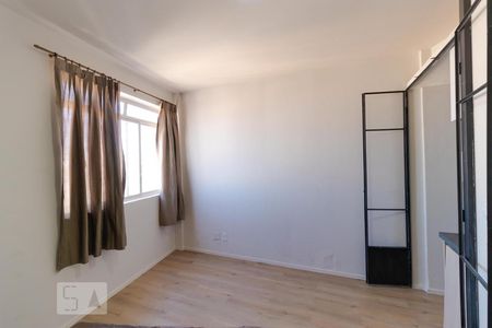 Quarto de kitnet/studio para alugar com 1 quarto, 35m² em Centro, Campinas