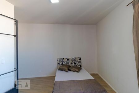 Quarto de kitnet/studio para alugar com 1 quarto, 35m² em Centro, Campinas
