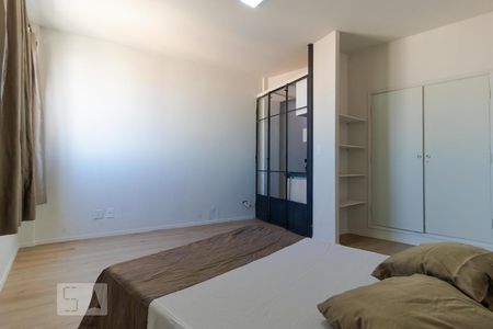Quarto de kitnet/studio para alugar com 1 quarto, 35m² em Centro, Campinas