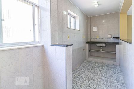 Apartamento à venda com 52m², 2 quartos e 1 vaga Apartamento à venda com 52m², 2 quartos e 1 vagaCozinha e Área de Serviço